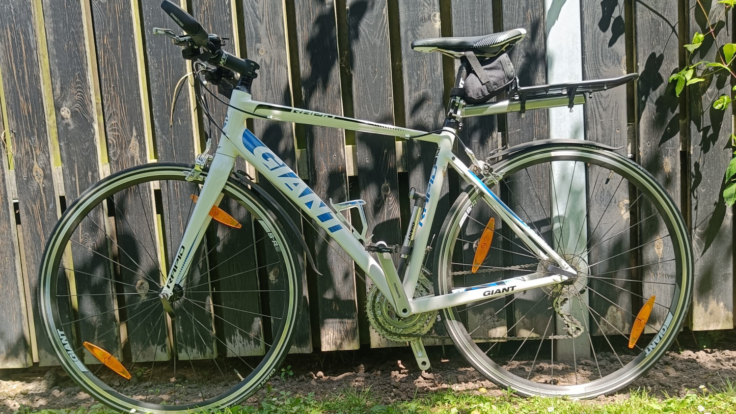 Giant Racercykel